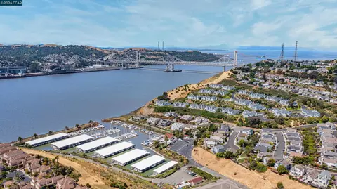View/Area - 311 Stinson St #7, Vallejo, CA 94591 photo 9 of 13