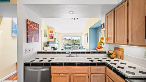 Kitchen - 311 Stinson St #7, Vallejo, CA 94591 photo 2 of 3