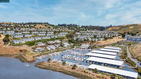 View/Area - 311 Stinson St #7, Vallejo, CA 94591 photo 8 of 13
