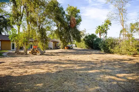 Exterior - 2279 Cozy Ct, Tracy, CA 95304 photo 11 of 23