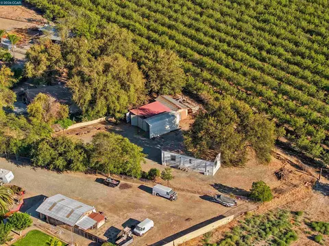 View/Area - 2279 Cozy Ct, Tracy, CA 95304 photo 10 of 15