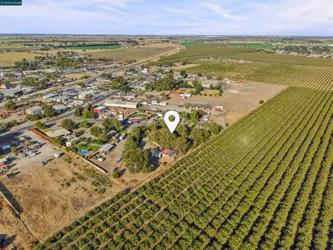 View/Area - 2279 Cozy Ct, Tracy, CA 95304 photo 5 of 15