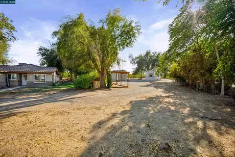 Exterior - 2279 Cozy Ct, Tracy, CA 95304 photo 17 of 23