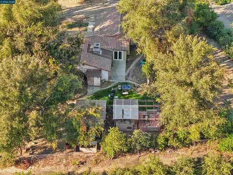 View/Area - 2279 Cozy Ct, Tracy, CA 95304 photo 14 of 15