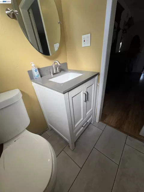 Bath - 8499 Bandon Dr, Dublin, CA 94568 photo 3 of 5