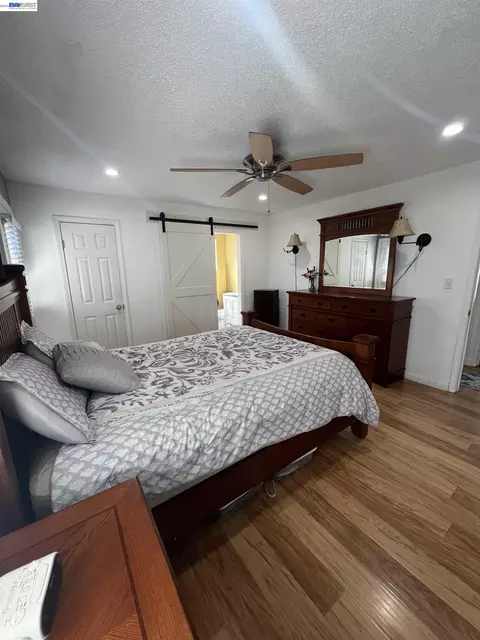 Bedroom - 8499 Bandon Dr, Dublin, CA 94568 photo 2 of 11