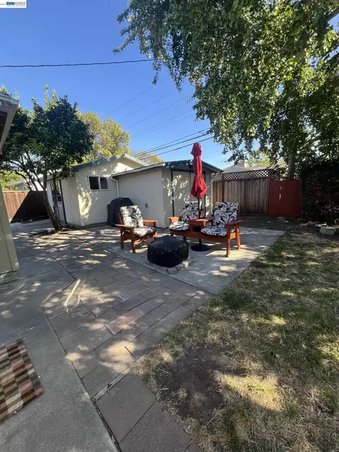 Exterior - 8499 Bandon Dr, Dublin, CA 94568 photo 4 of 8