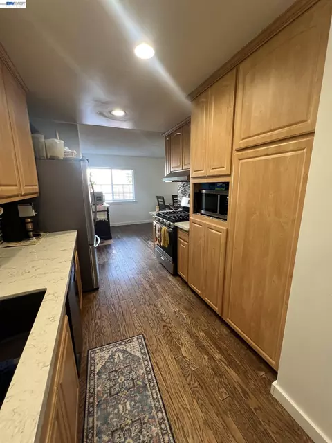 Kitchen - 8499 Bandon Dr, Dublin, CA 94568 photo 2 of 5