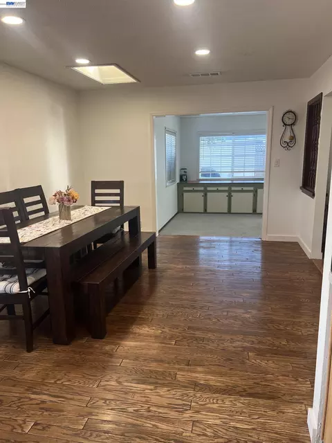 Dining - 8499 Bandon Dr, Dublin, CA 94568 photo 1 of 2