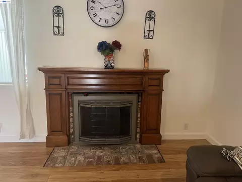 Living - 8499 Bandon Dr, Dublin, CA 94568 photo 2 of 4