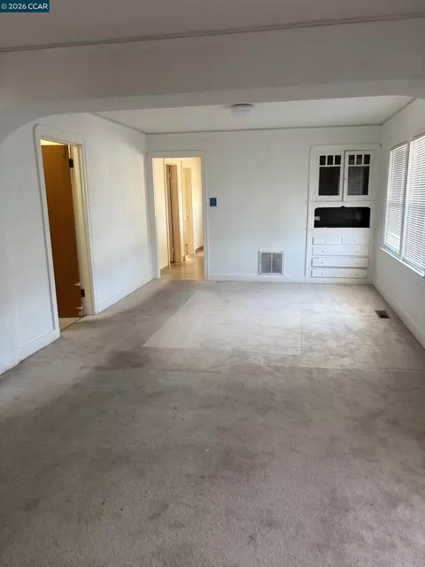 Living - 1827 Carolina St, Vallejo, CA 94590 photo 1 of 1