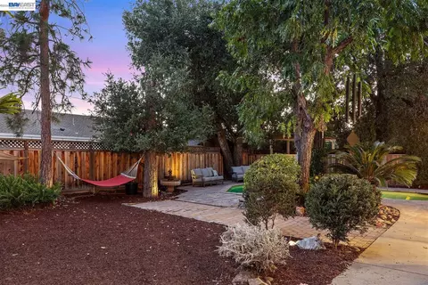 Exterior - 982 Wilson, Campbell, CA 95008 photo 7 of 14