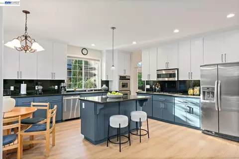 Kitchen - 982 Wilson, Campbell, CA 95008 photo 5 of 5