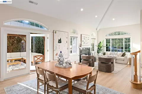 Dining - 982 Wilson, Campbell, CA 95008 photo 3 of 3