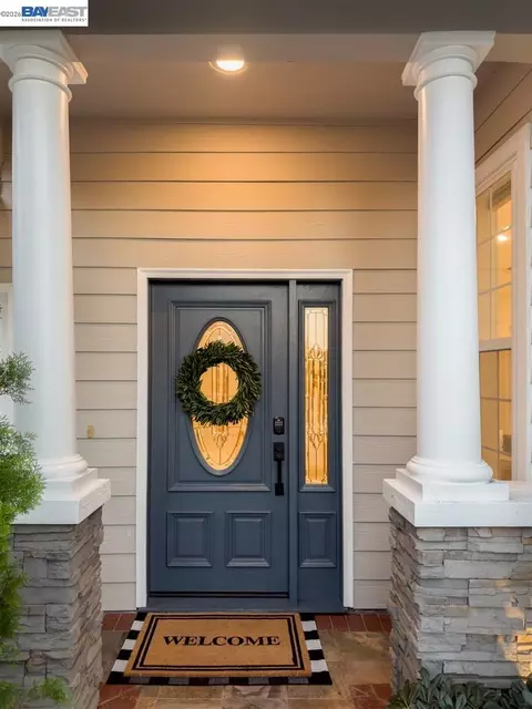 Entry Way - 982 Wilson, Campbell, CA 95008 photo 1 of 2