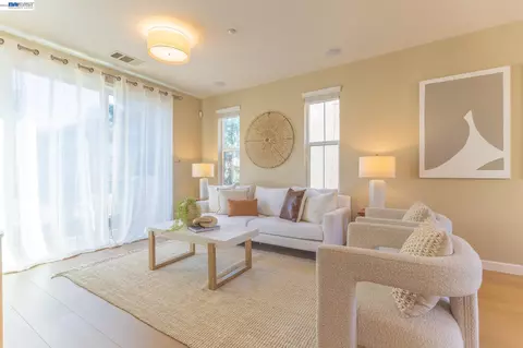 71 Heligan Ln #12, Livermore, CA 94551