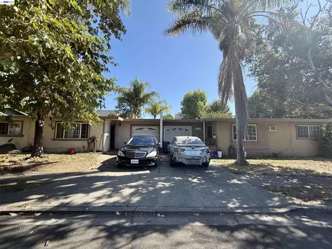 24074 Dotson Ct, Hayward, CA 94544 photo 4