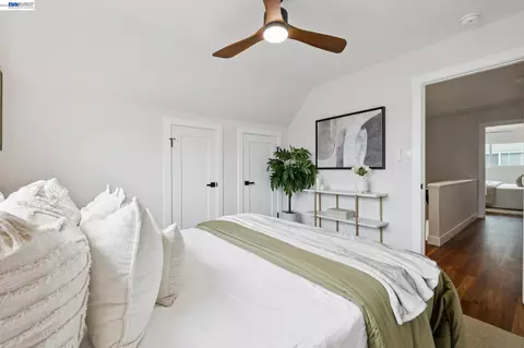 Bedroom - 328 Glencourt Way, Pacifica, CA 94044 photo 4 of 6