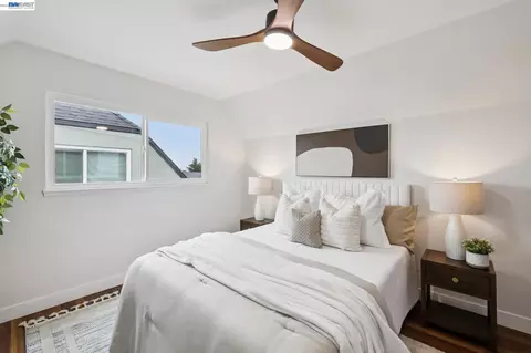 Bedroom - 328 Glencourt Way, Pacifica, CA 94044 photo 1 of 6