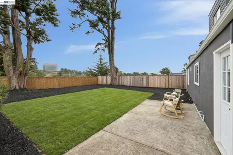 Exterior - 328 Glencourt Way, Pacifica, CA 94044 photo 4 of 9