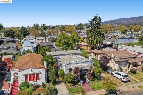 View/Area - 1629 68th Ave, Oakland, CA 94621 photo 2 of 5