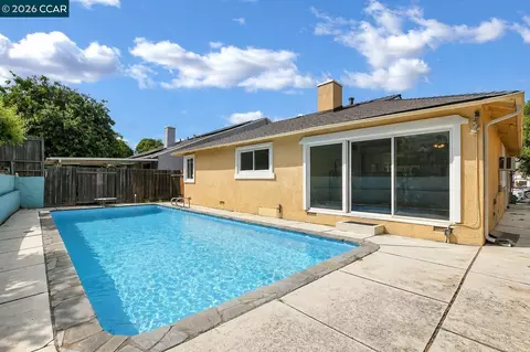 Exterior - 52 E Madill St, Antioch, CA 94509 photo 4 of 5
