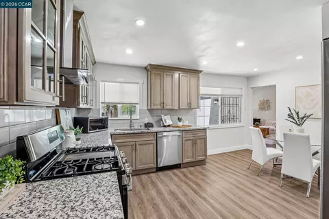 Kitchen - 68 Madoline St, Pittsburg, CA 94565 photo 3 of 5
