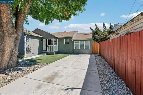 Exterior - 68 Madoline St, Pittsburg, CA 94565 photo 5 of 9