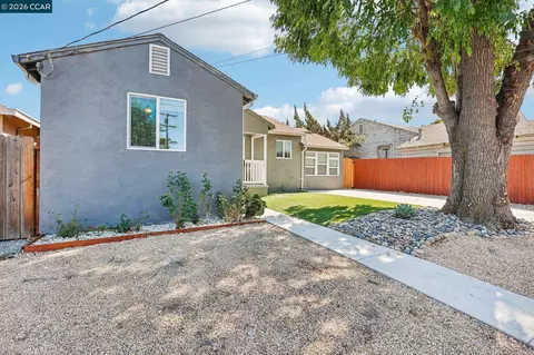 Exterior - 68 Madoline St, Pittsburg, CA 94565 photo 3 of 9