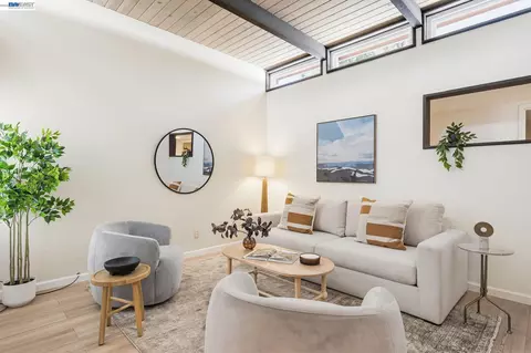 Living - 3107 Corona Dr, Davis, CA 95616 photo 1 of 1