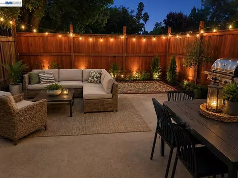 Exterior - 3107 Corona Dr, Davis, CA 95616 photo 10 of 10