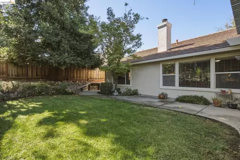 Exterior - 5121 Tehachapi Way, Antioch, CA 94531 photo 9 of 13
