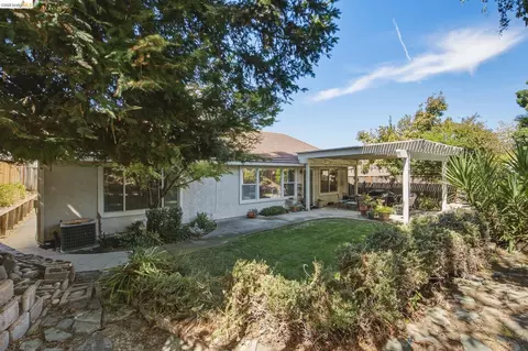 Exterior - 5121 Tehachapi Way, Antioch, CA 94531 photo 12 of 13