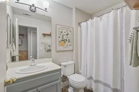 Bath - 5121 Tehachapi Way, Antioch, CA 94531 photo 1 of 2