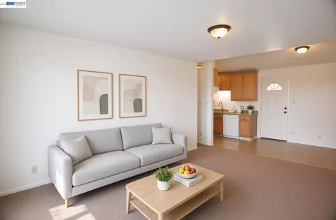 21379 Gary Dr #14, Castro Valley, CA 94546
