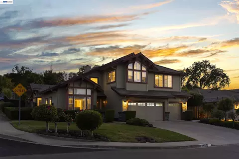 Exterior - 847 E Angela St, Pleasanton, CA 94566 photo 6 of 6