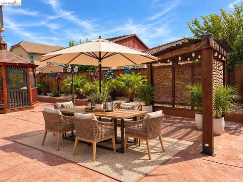 Exterior - 809 Ibis Rd, Oakley, CA 94561 photo 5 of 7