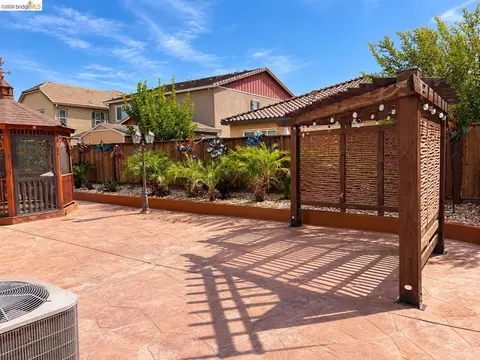 Exterior - 809 Ibis Rd, Oakley, CA 94561 photo 6 of 7