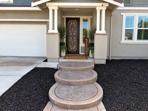Exterior - 809 Ibis Rd, Oakley, CA 94561 photo 3 of 7