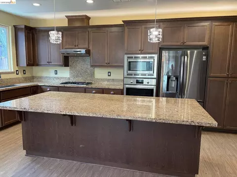 Kitchen - 809 Ibis Rd, Oakley, CA 94561 photo 3 of 3