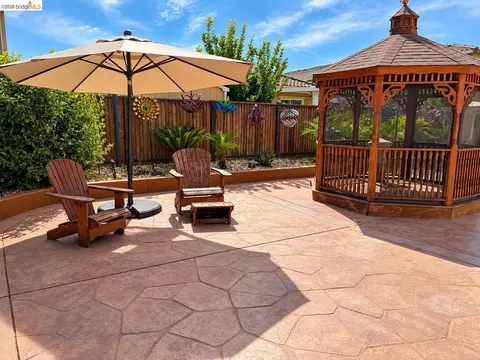 Exterior - 809 Ibis Rd, Oakley, CA 94561 photo 4 of 7
