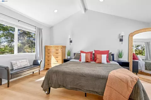 Bedroom - 3839 Vineyard Ave #E, Pleasanton, CA 94566 photo 3 of 6