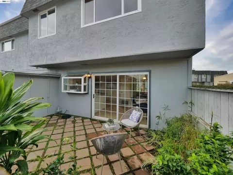 Exterior - 34590 Bluestone Cmn, Fremont, CA 94555 photo 4 of 6