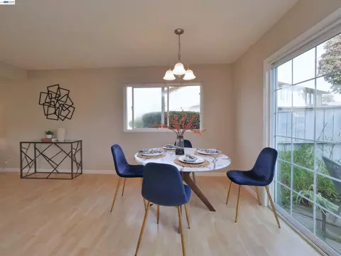 Dining - 34590 Bluestone Cmn, Fremont, CA 94555 photo 2 of 2