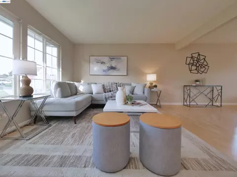 Living - 34590 Bluestone Cmn, Fremont, CA 94555 photo 2 of 4