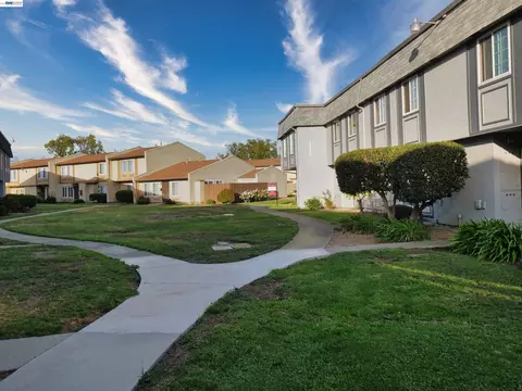 Exterior - 34590 Bluestone Cmn, Fremont, CA 94555 photo 6 of 6