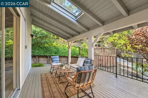 Exterior - 4032 Valente Dr, Lafayette, CA 94549 photo 2 of 12