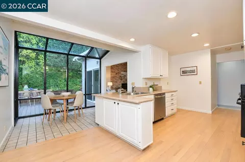 Kitchen - 4032 Valente Dr, Lafayette, CA 94549 photo 1 of 7