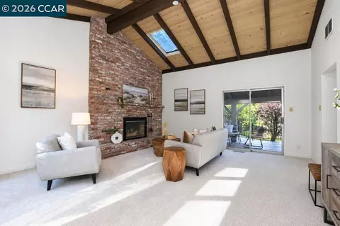 Living - 4032 Valente Dr, Lafayette, CA 94549 photo 3 of 5