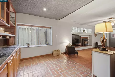 Undisclosed, Concord, CA 94521 photo 26
